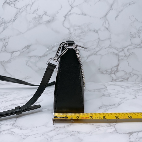 Michael Kors zip crossbody - Picture 2 of 6